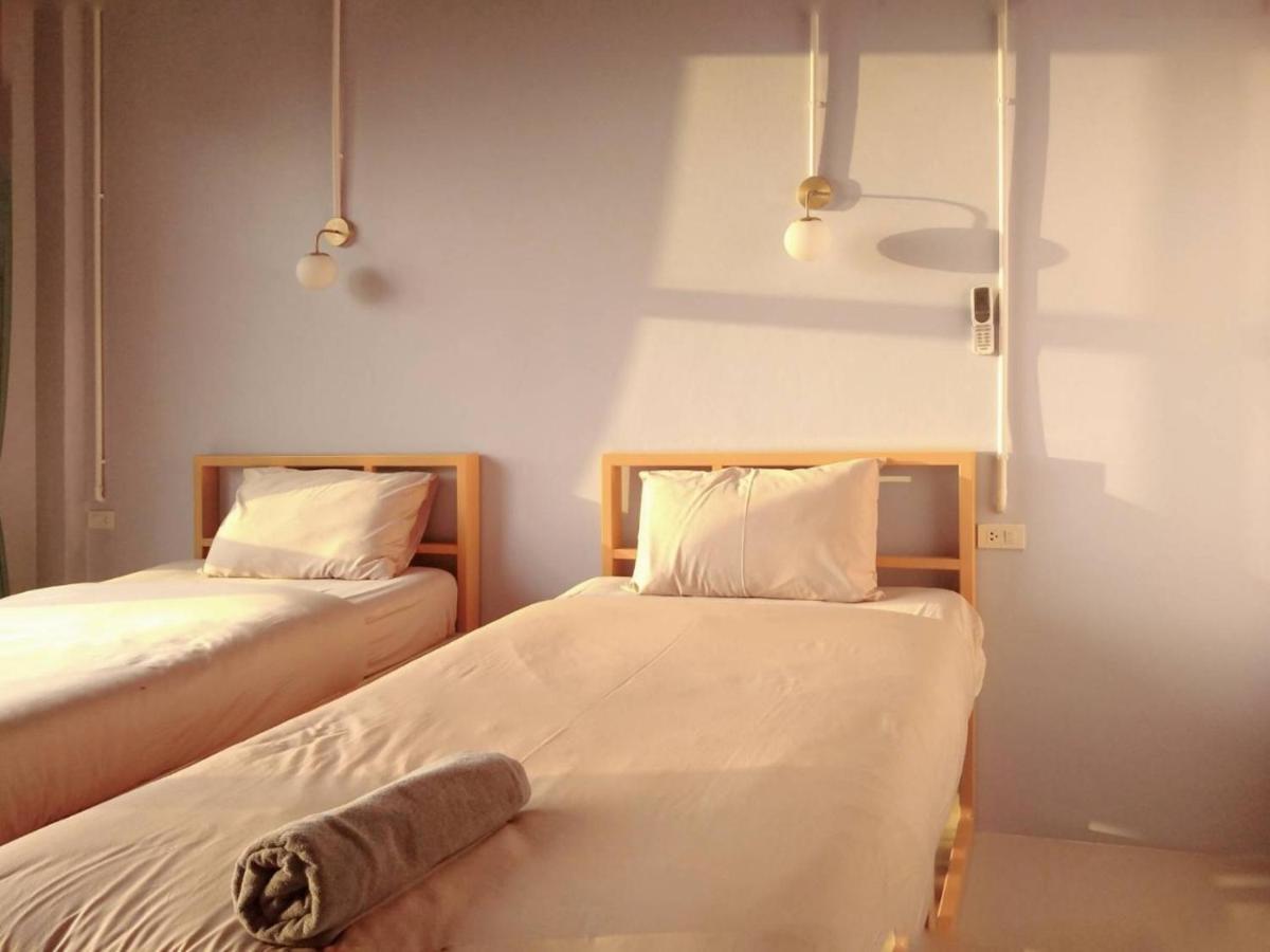 Alley51 Hotel Surat Thani Ngoại thất bức ảnh